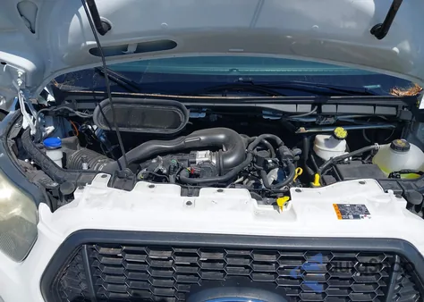 2024 Ford Transit-250 z USA, uszkodzony, nr VIN 1FTBR1X82RKB55618